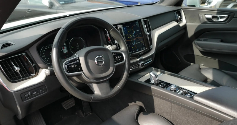 Volvo XC 60 cena 159777 przebieg: 140000, rok produkcji 2019 z Chojnów małe 781